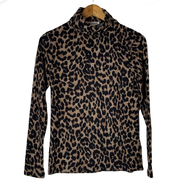 BEACH LUNCH LOUNGE SHAYNA ANIMAL PRINT SWEATER - Picture 3 of 7